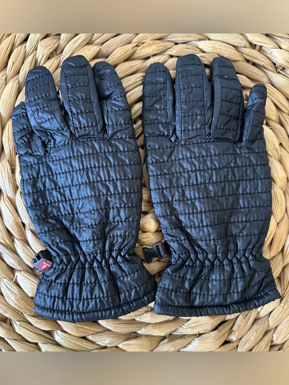 L.L. Bean PrimaLoft Packaway Gloves Black Medium